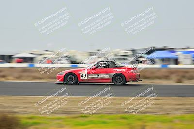 media/Jan-26-2025-CalClub SCCA (Sun) [[cfcea7df88]]/Group 1/Race/